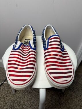 Vans Men’s Classic slip-on - Size 10